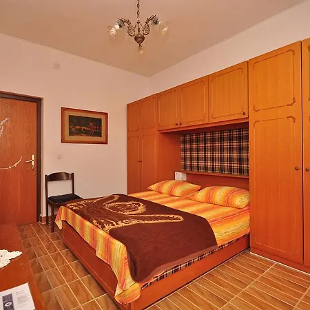 Anka Apartment *